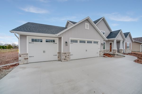 Cost of Concrete Driveway Pouring in Woodinville