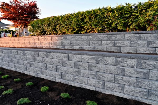 Cost of Concrete Retaining Wall Installation in Woodinville