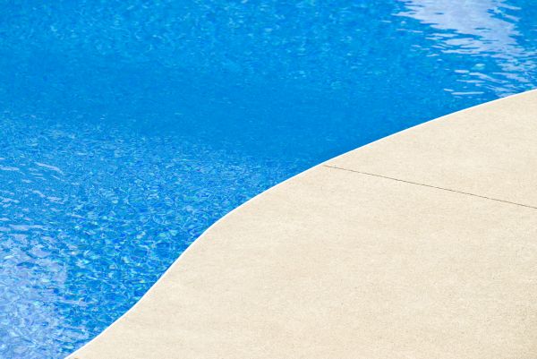 Cost of Pool Deck Construction in Woodinville