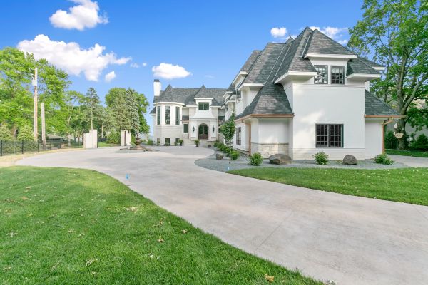 Cost of Concrete Driveway Installation in Woodinville
