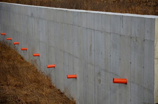 Cost of Concrete Wall Installation in Woodinville