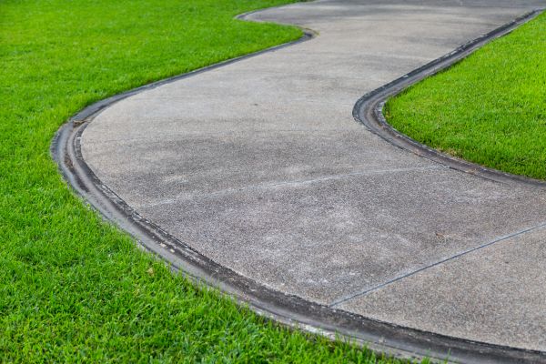 Cost of Concrete Sidewalk Construction in Woodinville