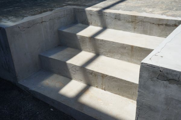 Cost of Cement Steps Replacement in Woodinville