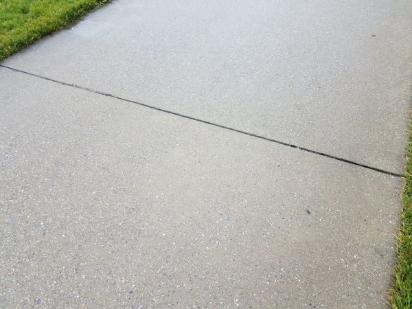 Cost of Cement Sidewalk Construction in Woodinville