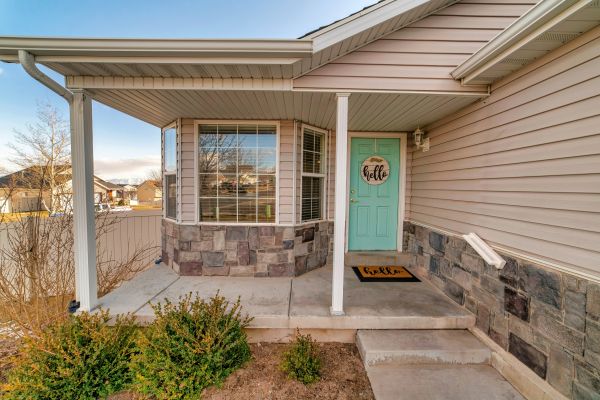 Cost of Porch Concrete Installation in Woodinville